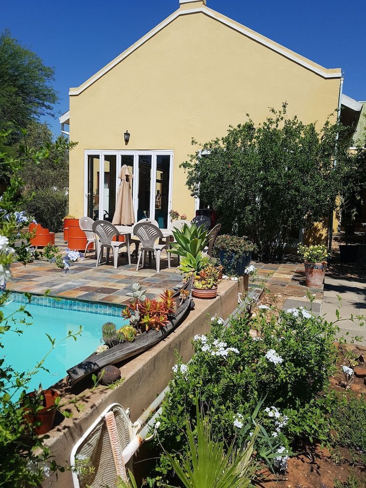 Steytlerville Villa Guest house 1