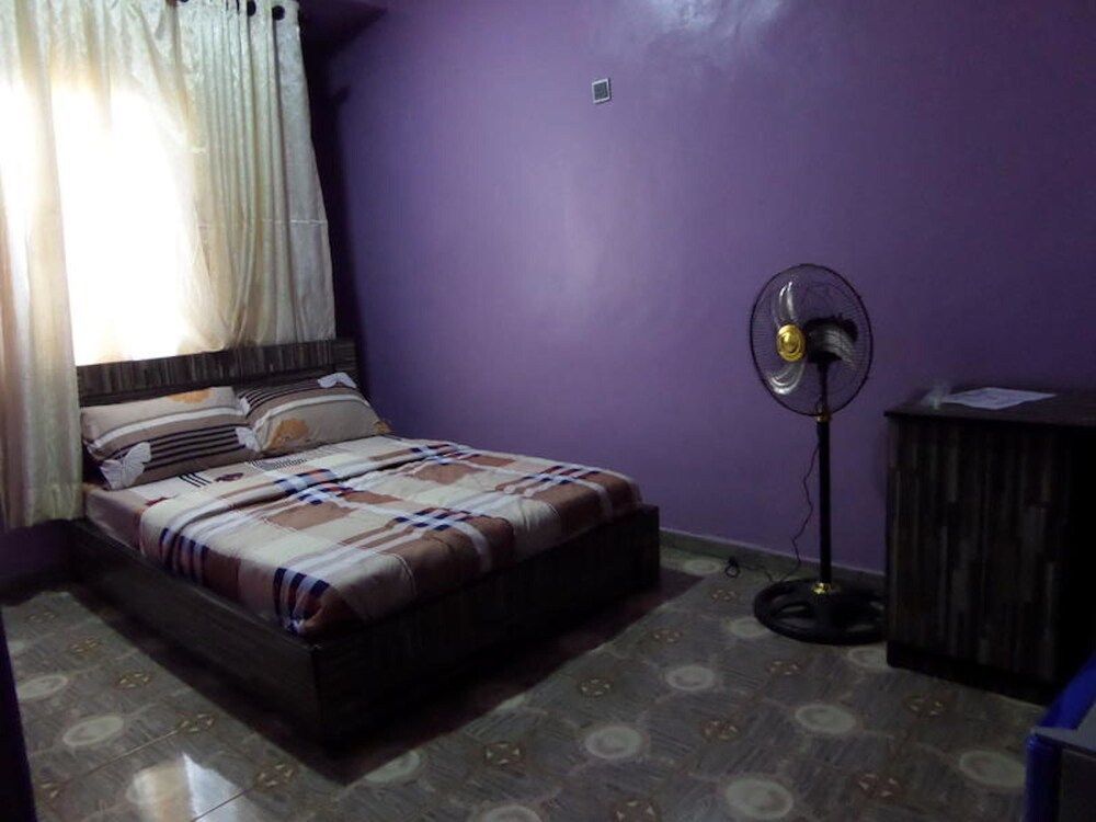 X Garden Hotel & Suites 2