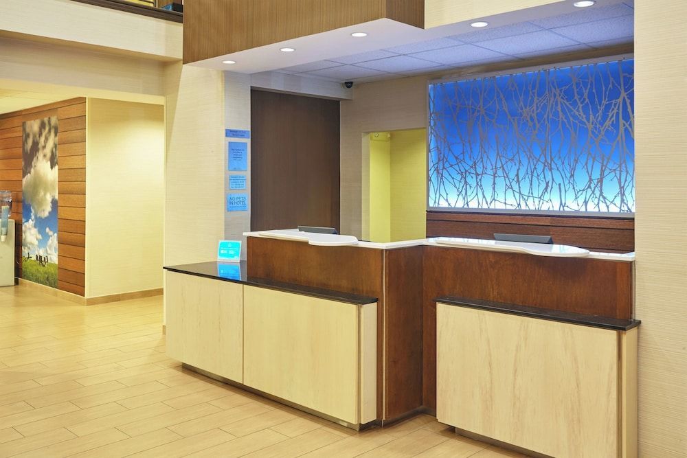 Fairfield Inn and Suites Chicago Lombard 2