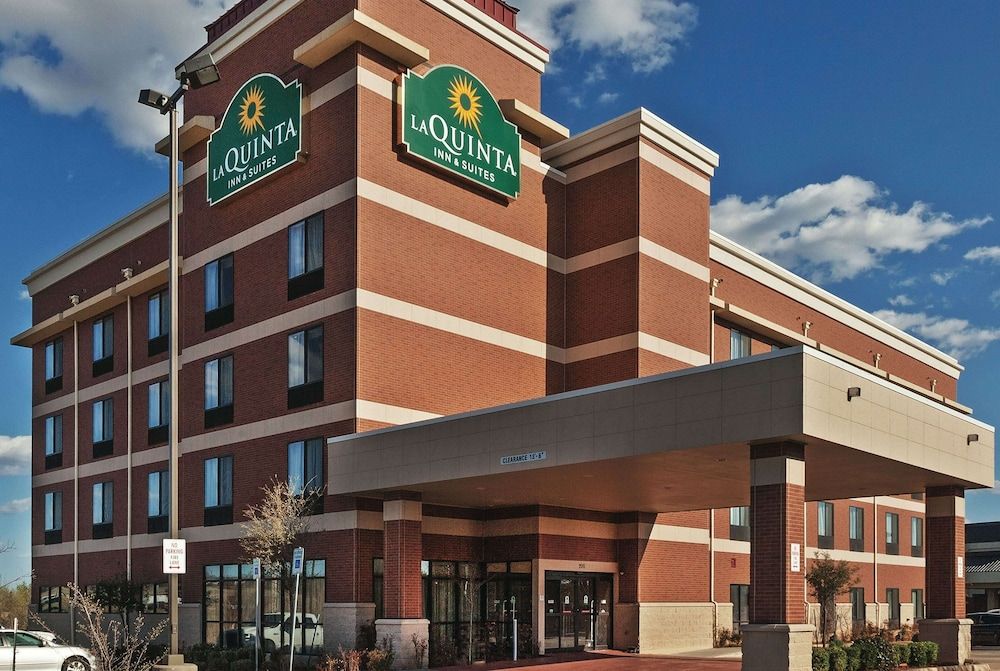 La Quinta by Wyndham Edmond 1