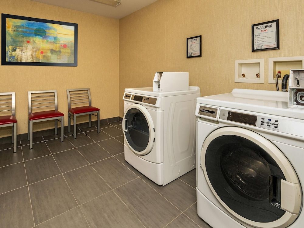 Comfort Inn Kanata Ottawa West 2