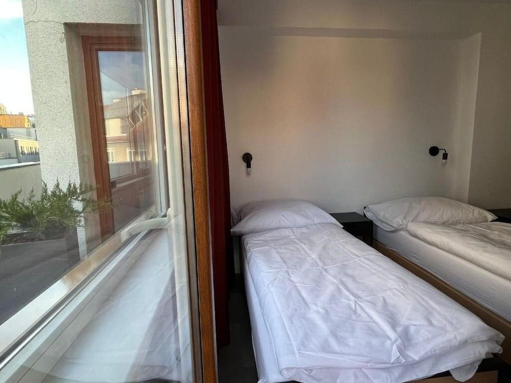 IZY STAY Hostel Bratislava 2