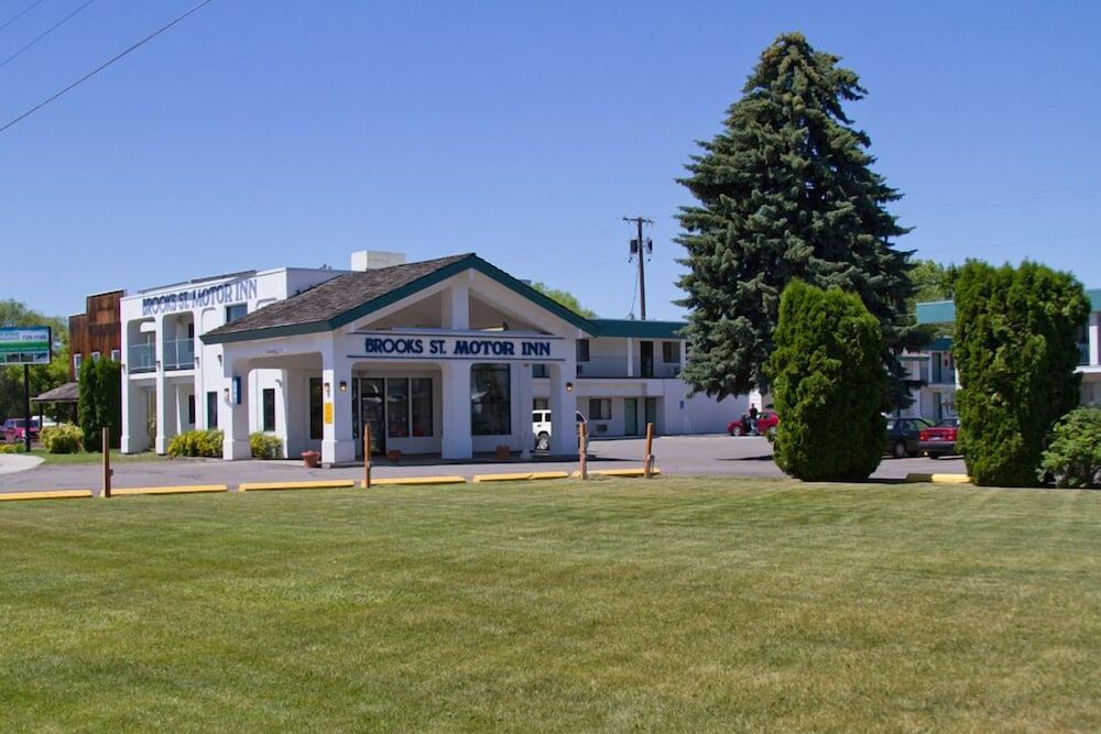 Brooks St. Motor Inn 1