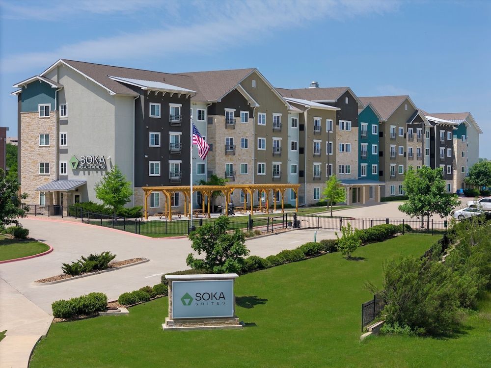 Soka Suites Dallas - Las Colinas 1