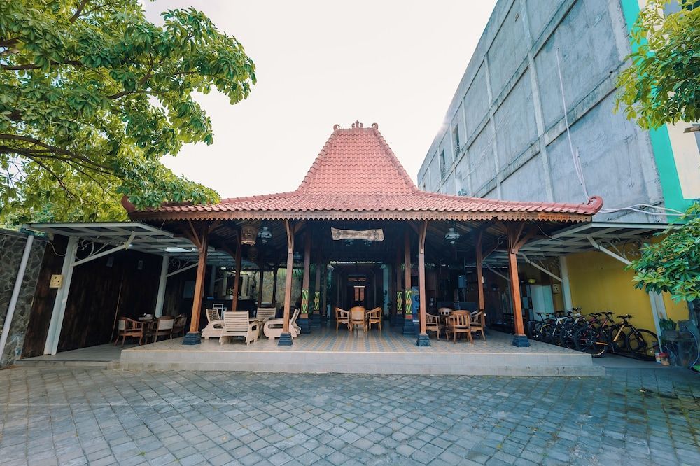 Puri Sidikan Inn 1