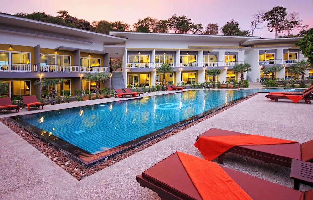 Gypsy Sea View Resort- Phi Phi Island 1