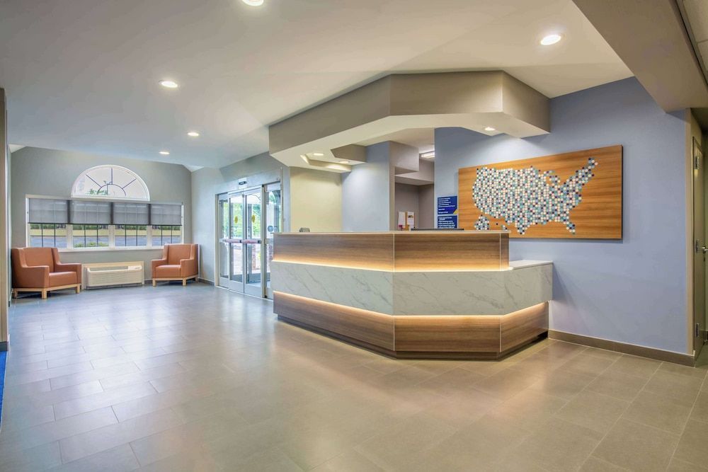 Microtel Inn and Suites by Wyndham Anderson SC 2
