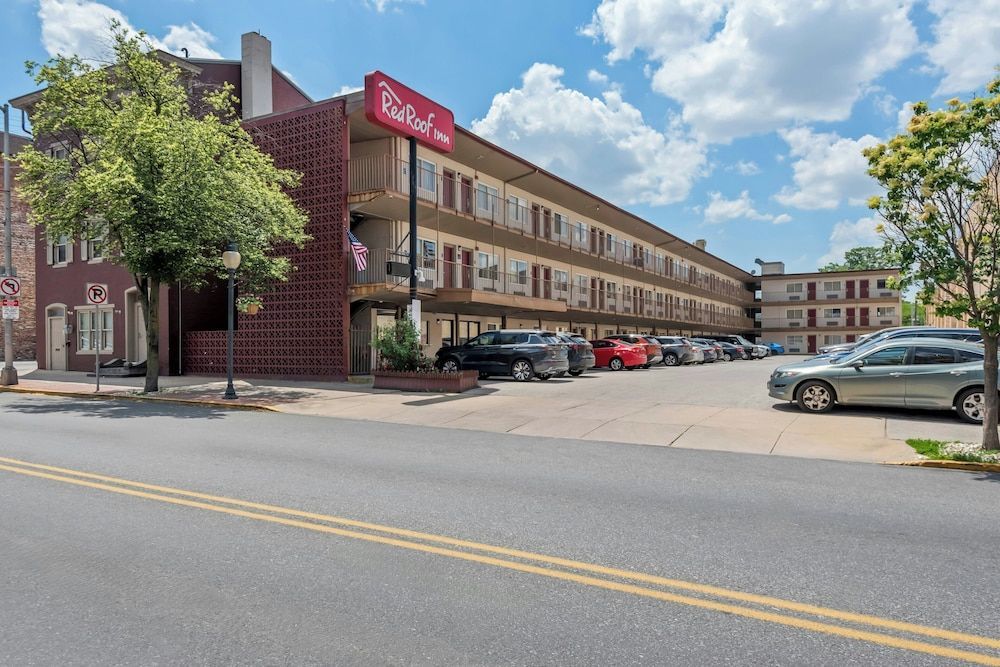 Red Roof Inn York Downtown 1
