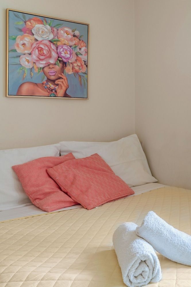 Elvita Apartments 3 2