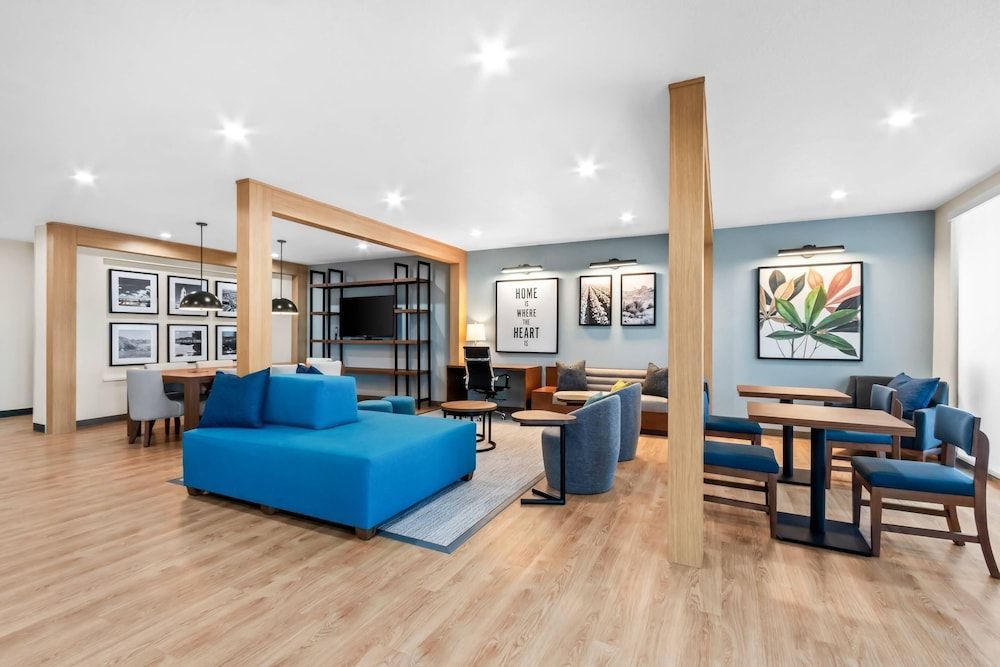 Everhome Suites Yuma East I-8 by Choice Hotels 2