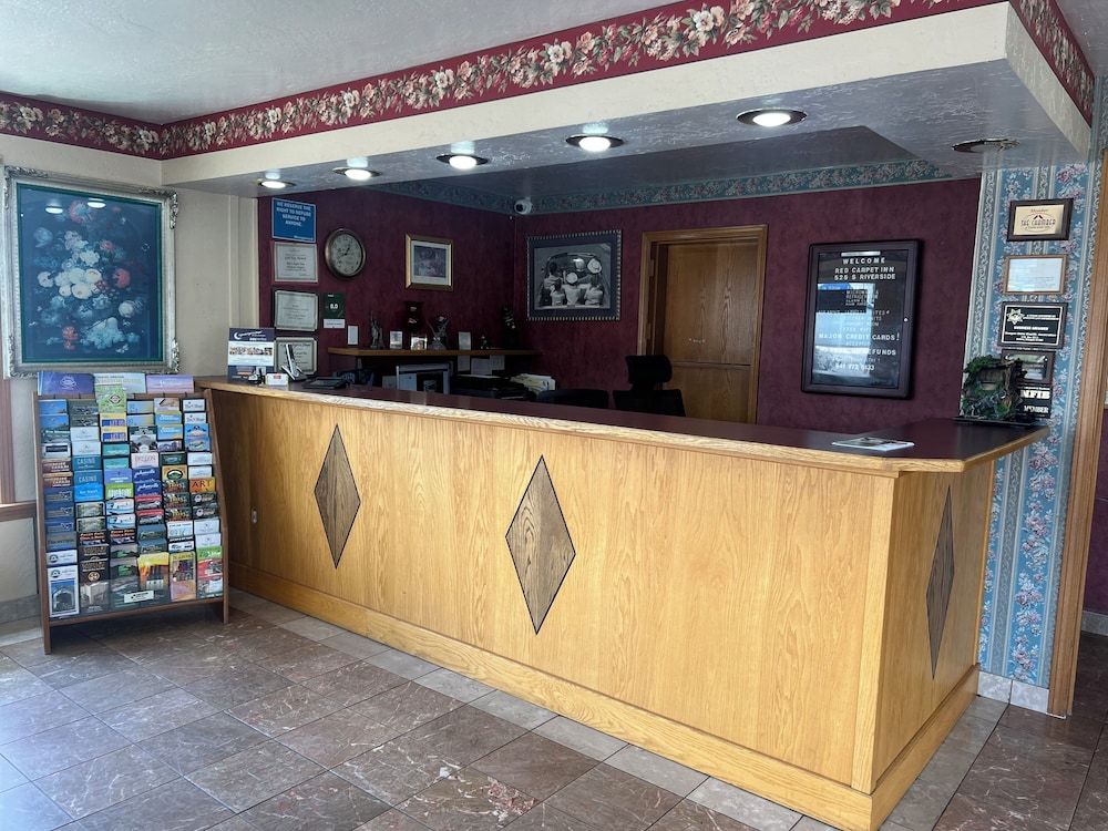 Red Carpet Inn Medford 2