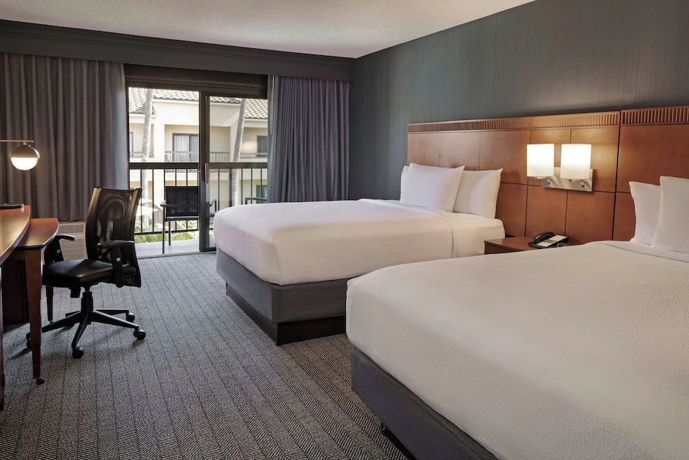 Courtyard Anaheim Buena Park 1