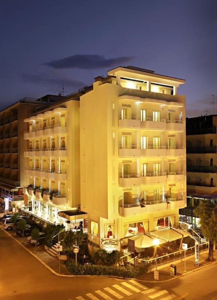 Mediterraneo Hotel & Suites 1