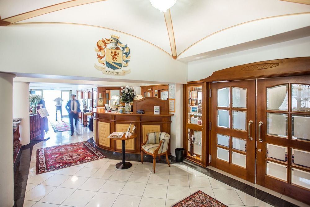 Sartori's Hotel 2
