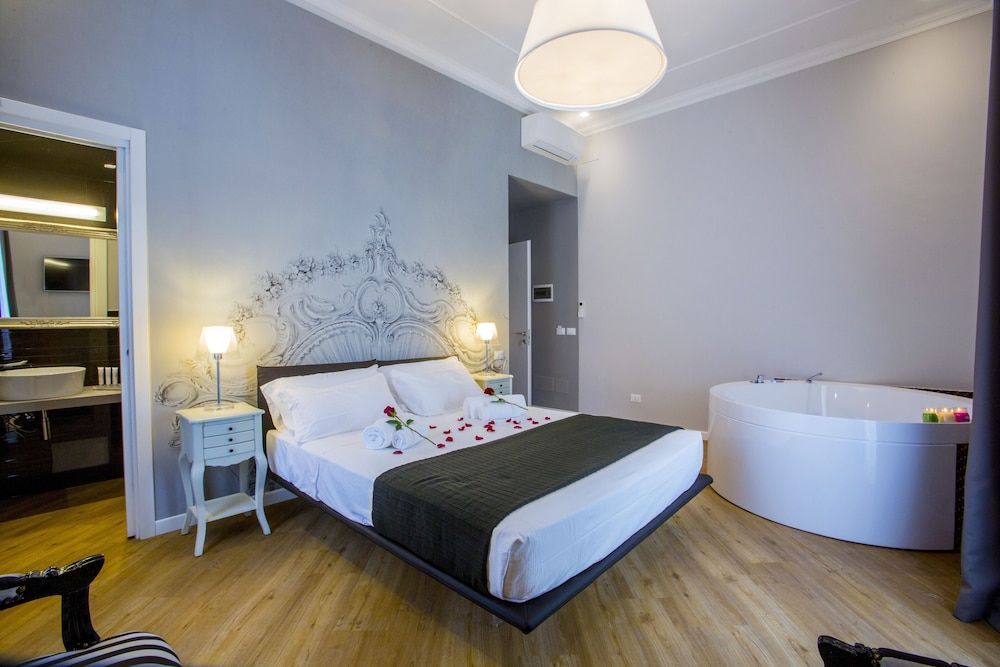 Ara Suite 1