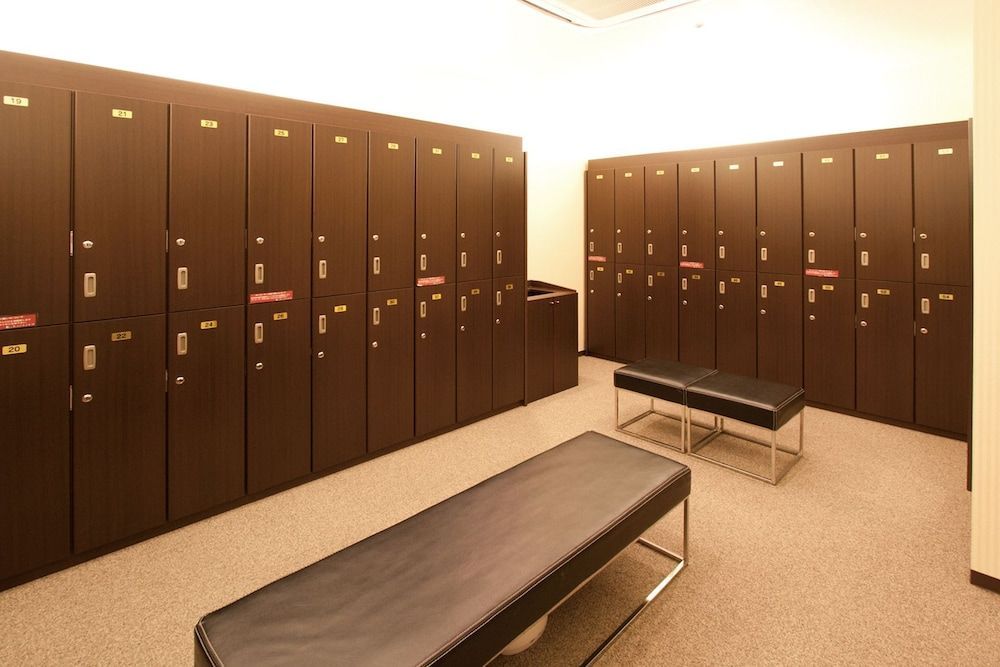HEARTS Capsule Hotel & Spa Nakasu -Male only- 2