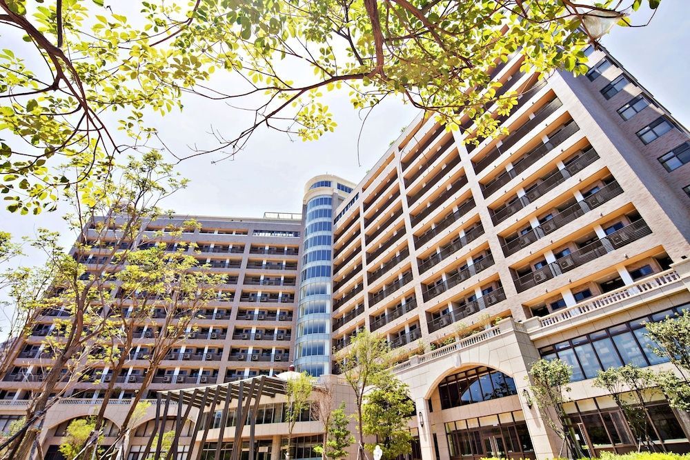 The HO Hotel 1