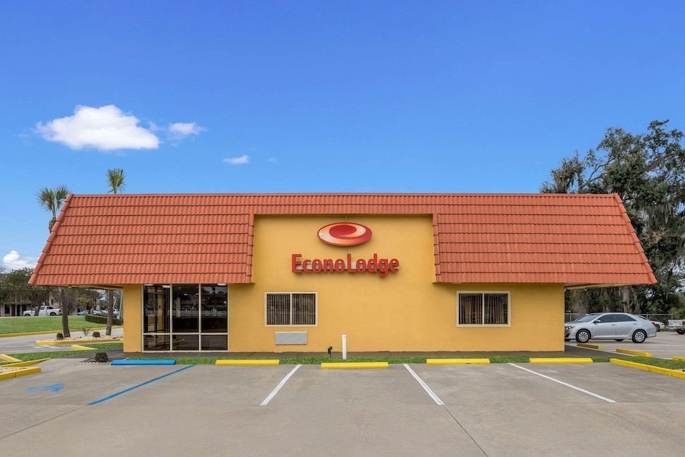 Econo Lodge Live Oak 1