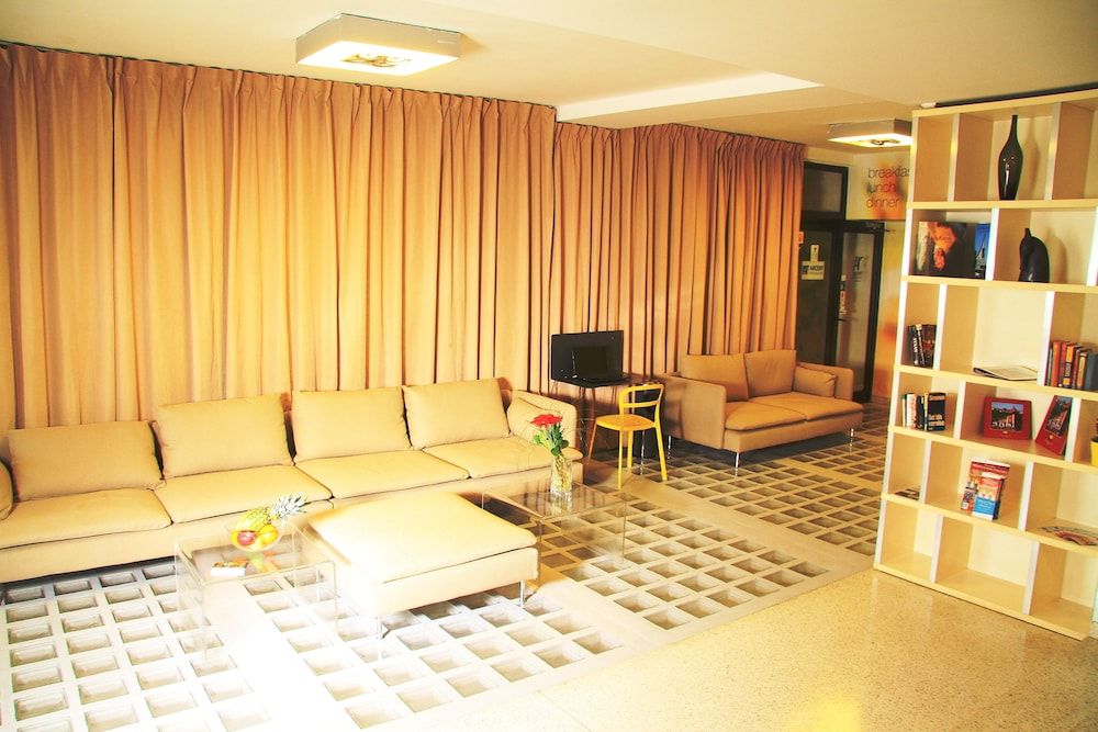 Akcent hotel 1