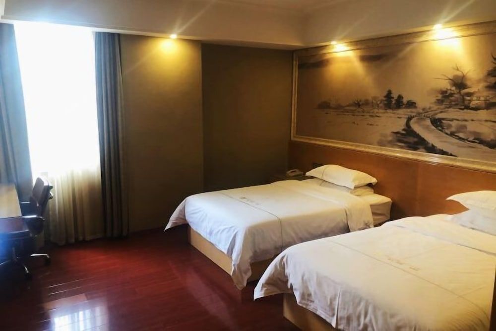 Companion Departure Hotel 1