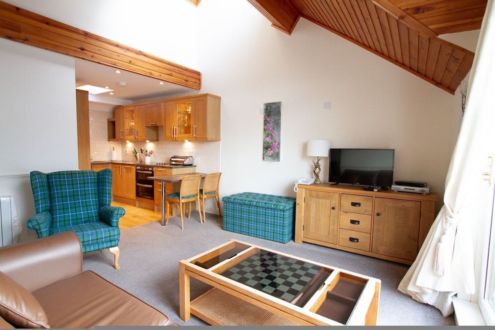 Lochside Lodge 08 Loch Rannoch Highland Club 2