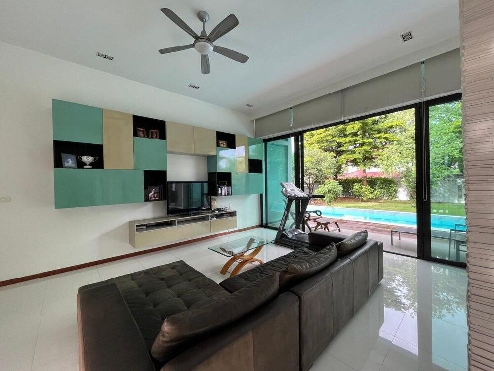 AP HOUSE 1