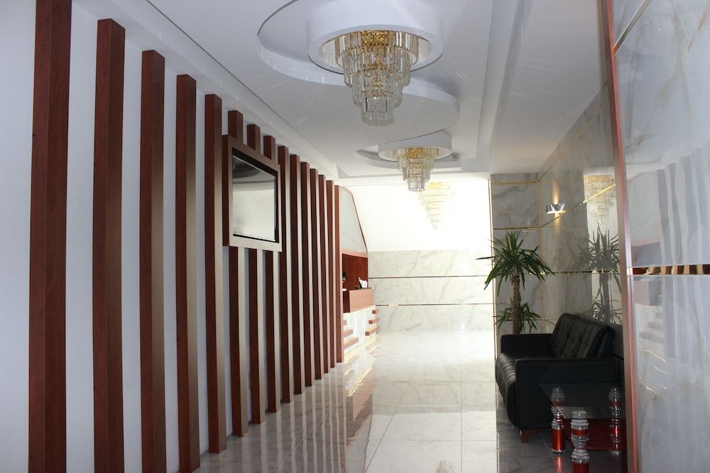 Quars Suite 2