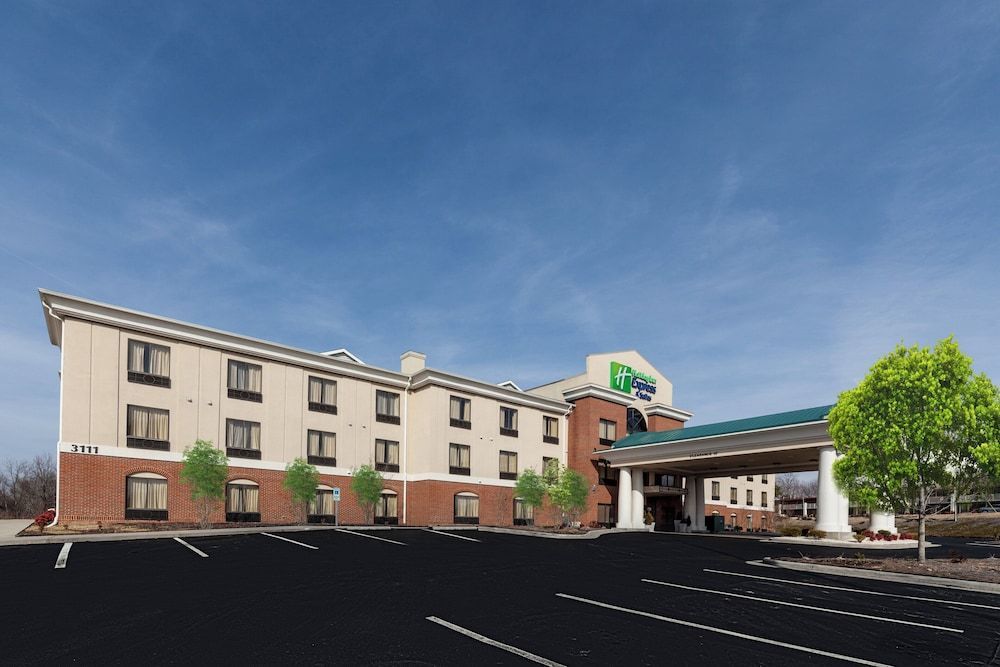 Holiday Inn Express & Suites GREENSBORO-EAST by IHG 1