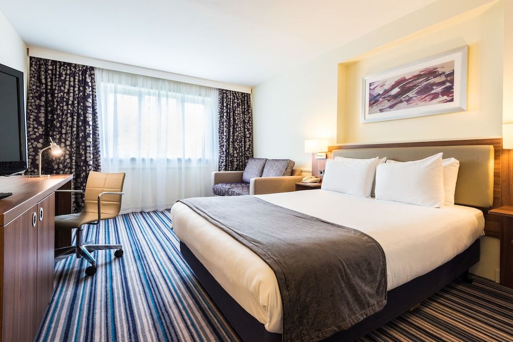 Holiday Inn Chester - South by IHG 1
