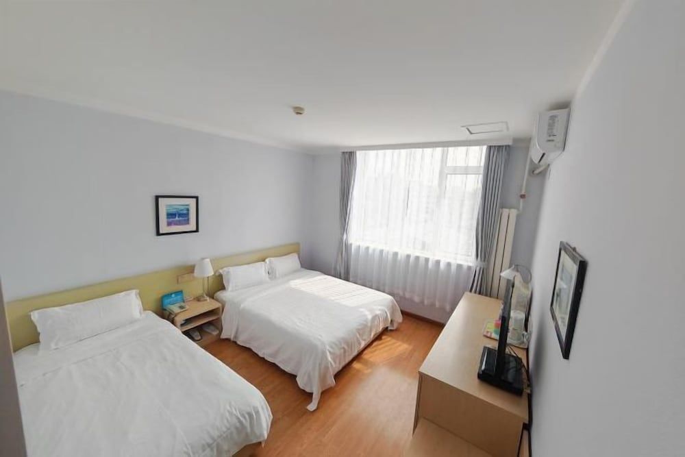 Guantong Modern Hotel (Beijing Qianmen) 1