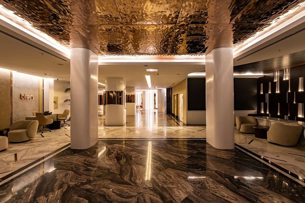 Qlusive Hotel 2