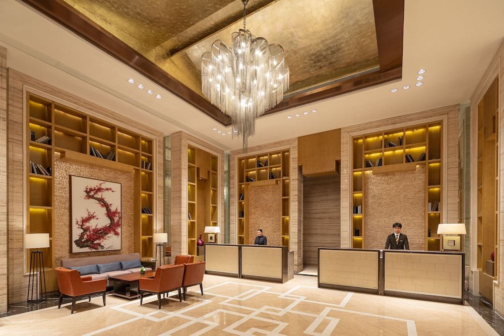 Pullman Haining 2