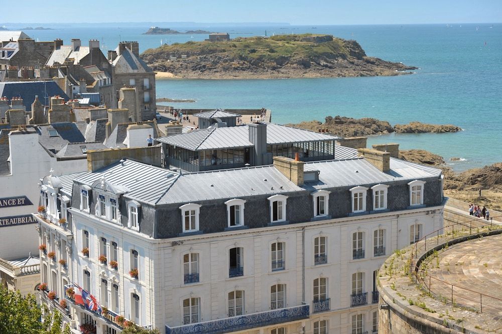 Hôtel France et Chateaubriand 1