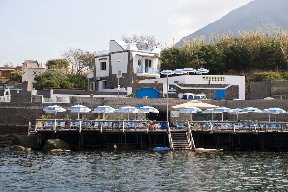 Residence Hotel La Rotonda Sul Mare 1