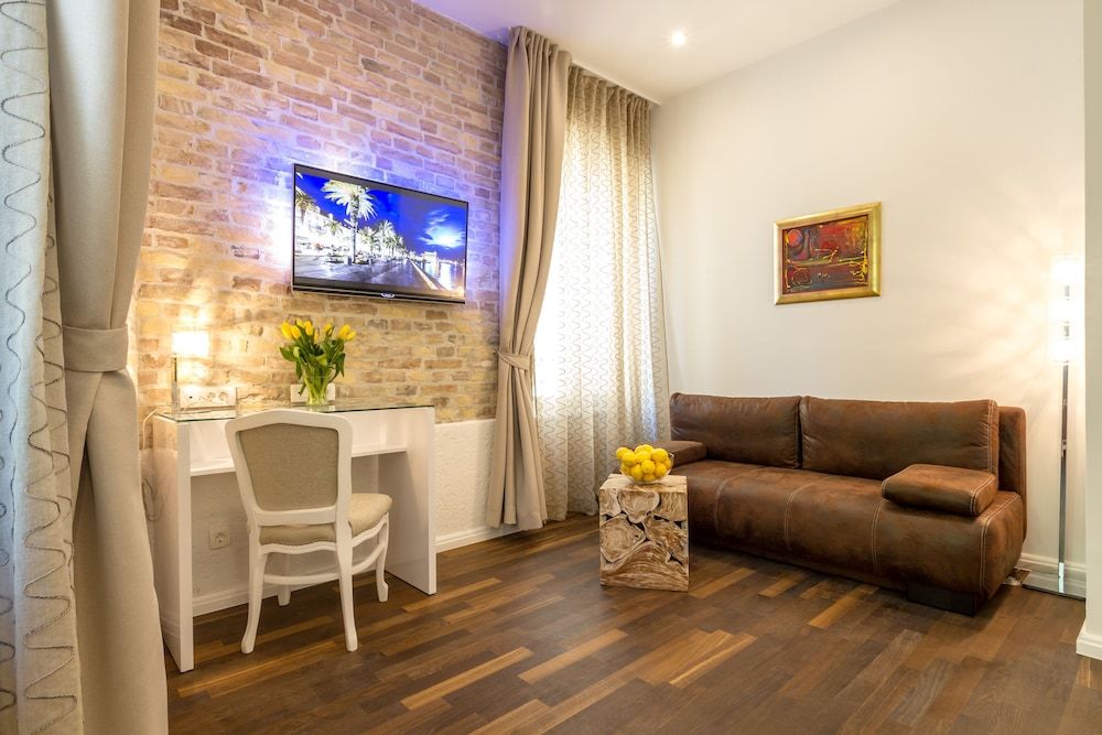 Pellegrini Luxury Rooms 1