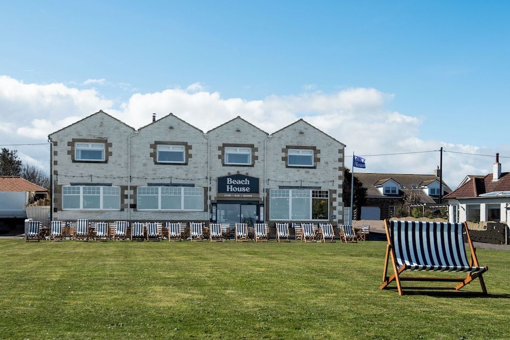 Beach House Hotel 1