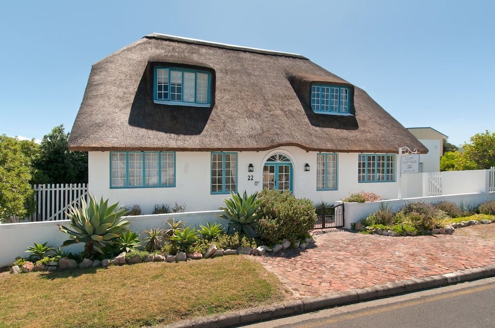 Cliff Cottage 1