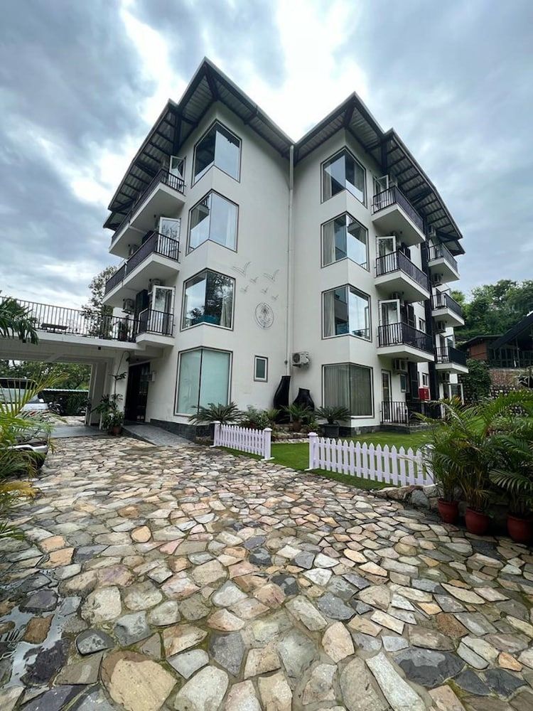 Ataraxia by Alivaa , Mussoorie Foothills, Dehradun 1