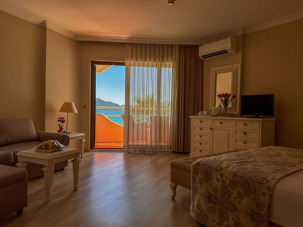 Hawaii Hotel 1