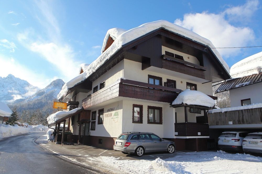 Apartmaji Rozle 1