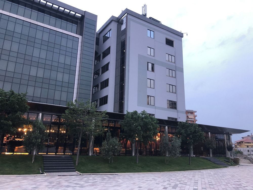 Riverside rooms at Hotel Fieri 1
