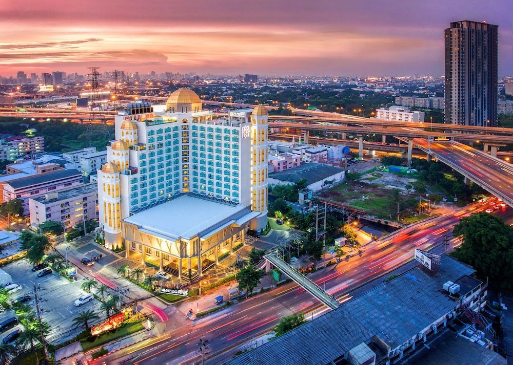 Al Meroz Bangkok 1