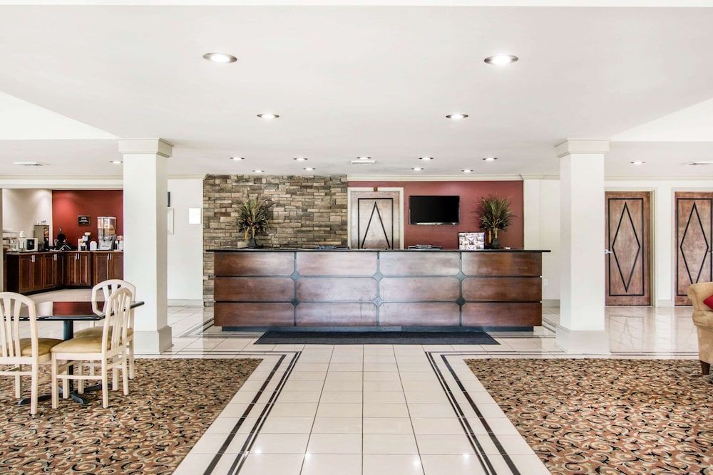 Rodeway Inn La Grange East 2