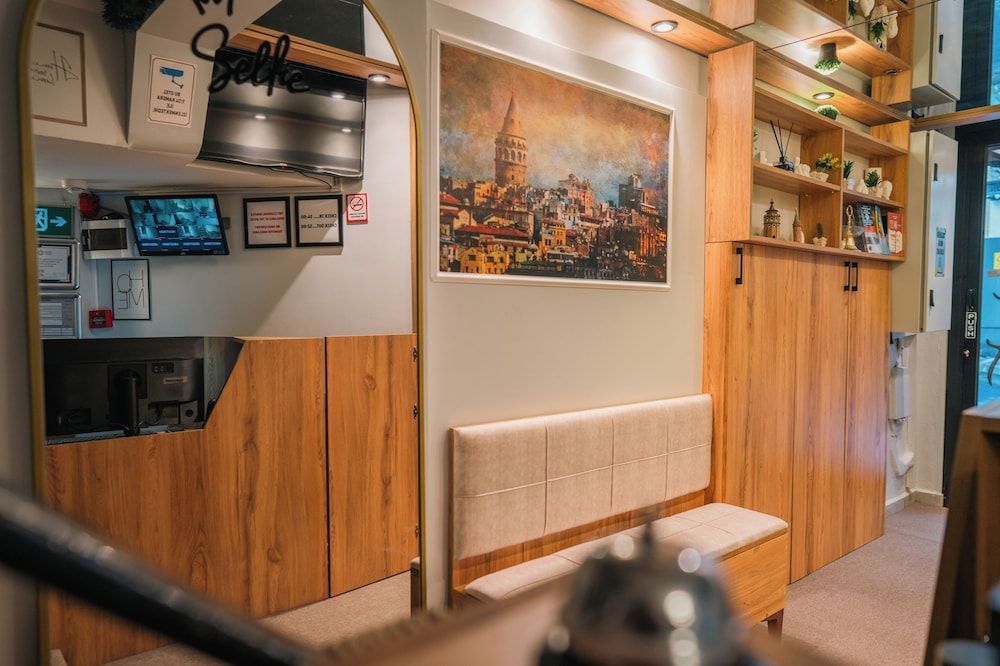 Taksim Santa Lucia Hotel 1