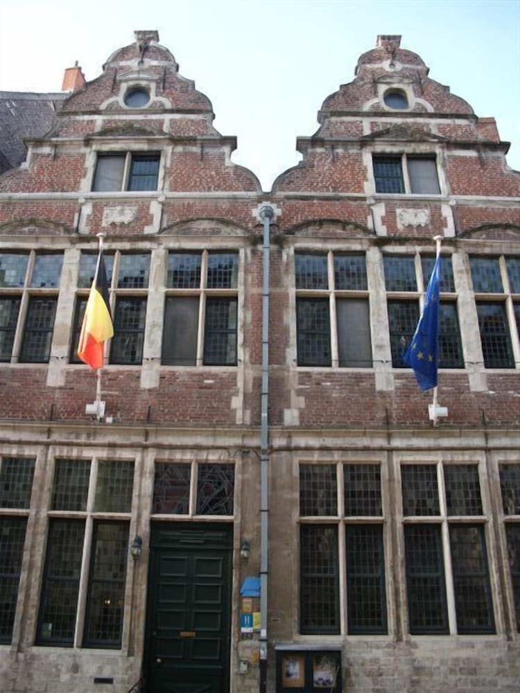 Erasmus Hotel 1