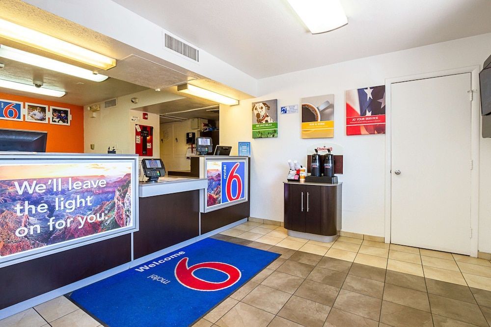 Motel 6 Mesa North 2