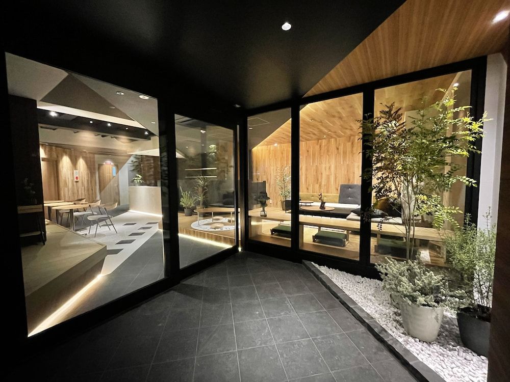 R Hotel Namba 2