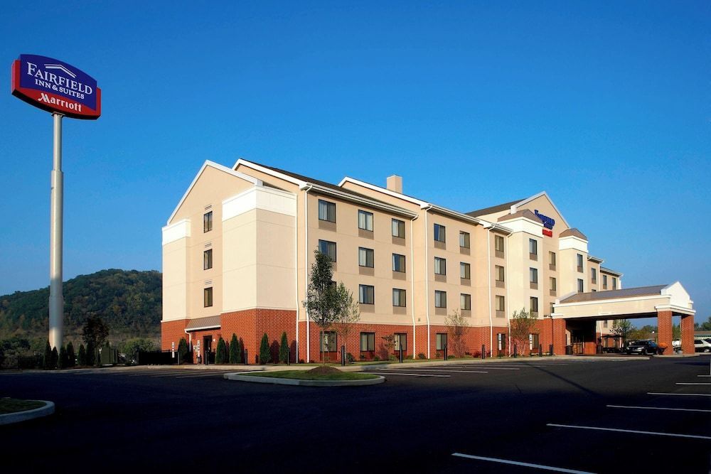 Fairfield Inn & Suites Pittsburgh Neville Island 1