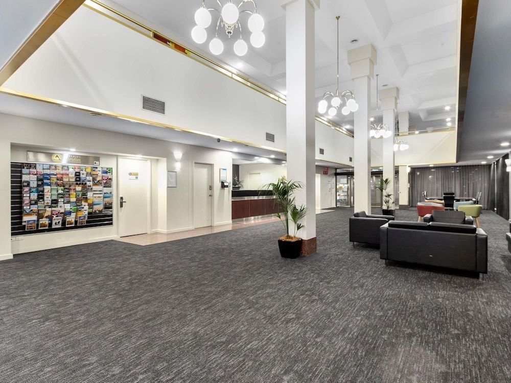 Mantra Meridien Adelaide 1