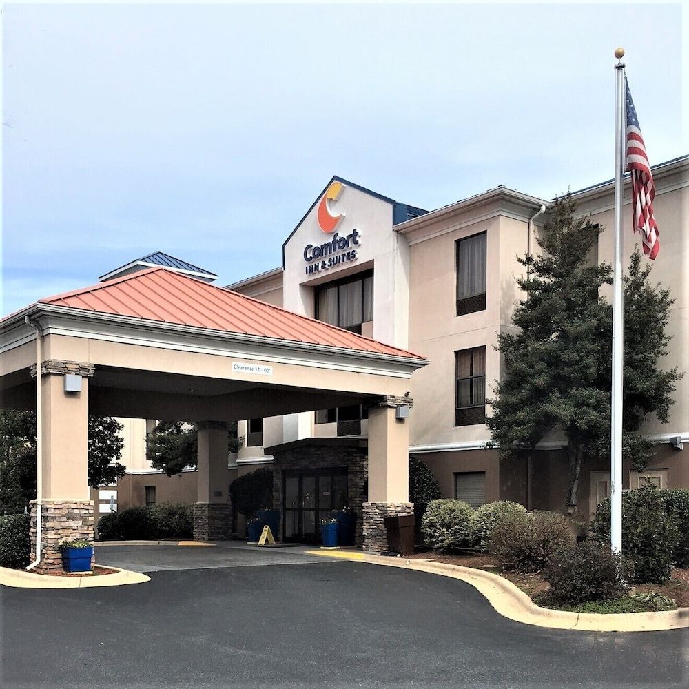 Comfort Inn & Suites Asheboro East 1